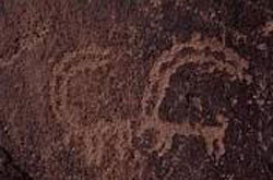 سنگ نگاره‌های ۱۰ هزار ساله اردکان نابود شد