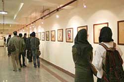 نمایش آثار برگزیده چلیپا در نگارخانه گلستان