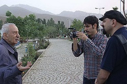 پخش «من اکبر اعتماد اتم می‌شکنم» از شبکه مستند