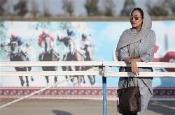 بهاره افشاری بیلبوردهای اهدایی شهرداری تهران را پس داد