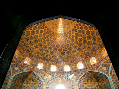تاثیر نور در مذهب اساس شکل‌گیری تفکر هنری مسلمانان است
