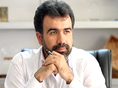 طاووس بهشتی به آب انداخته شد