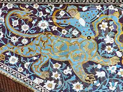  حفظ و معرفی نمادها وظیفه ای فرهنگی است 