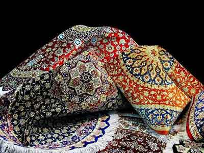 برپایی نمایشگاه فرش های دستباف در کاخ نیاوران