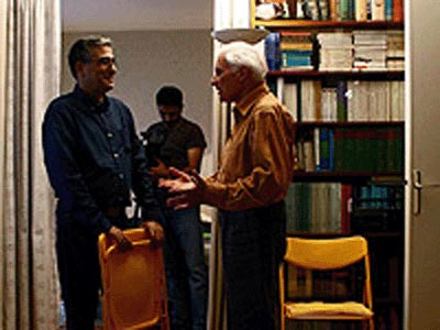 تصويربرداري مستند سينمايي «مجنون» در فرانسه ادامه مي‌يابد
