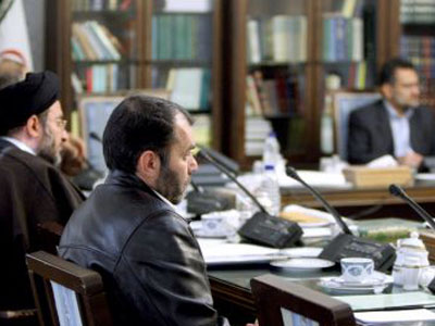  تنظیم مصوبات كميسيون سينماگران عضو شوراي عالي سينما براي ارائه به رييس‌جمهور