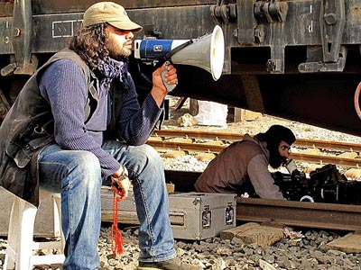 سالور «آمين خواهيم گفت» را تدوين مي‌كند