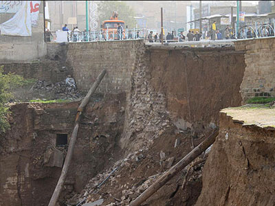 پا برجایی پل موقت  روی گرگر تا مرداد سال 90