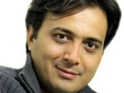 اخشابی نویسنده شد