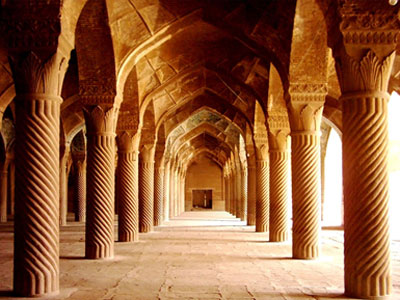 میراث فرهنگی مجوز دیوارکشی در مسجد وکیل را صادر نکرده است
