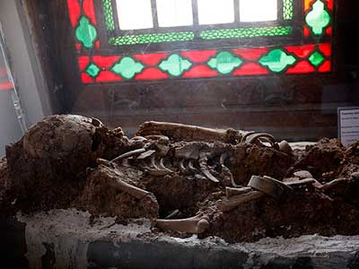 وضعیت نامطلوب نگهداری اجساد300 سال قبل از میلاد  سه زن در موزه سنندج