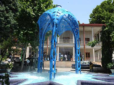 كاخ مظفری اوشان در حال نابودی است 