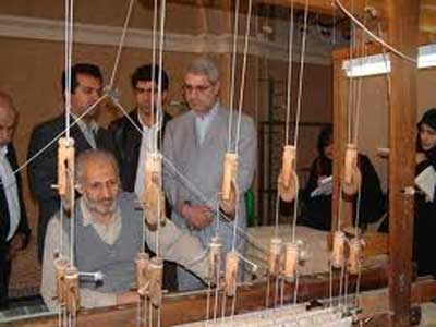وام شعربافان همچنان در بلاتکلیفی به سرمی‌برد