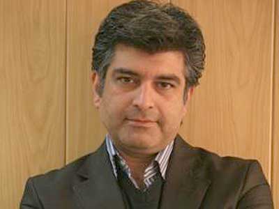 «مسعود پاکدل» رئیس مجموعه تالار وحدت شد