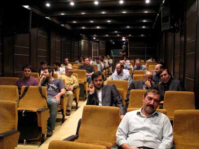 فيلم مستند «جايي كه زندگي مي كنيم» در سالن «سينماحقيقت» به نمايش درآمد