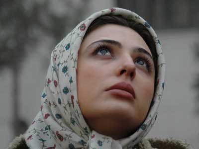 نيوشا ضيغمي به گروه بازيگران «فيتيله و ماه پيشوني» پيوست