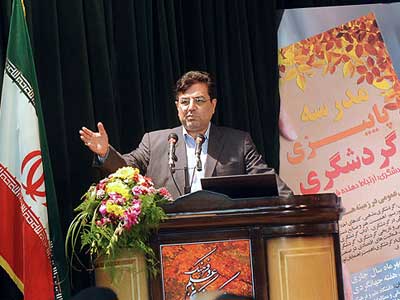 سفرهای بدون برنامه ریزی جابه جایی است نه سفر