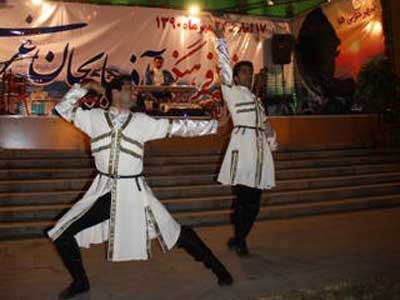 شبهای به یاد ماندنی سعدآباد  با هنرمندان استان آذربایجان غربی 