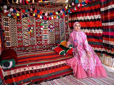 ورود گردشگر به حریم عشایر نیازمند آموزش‌های اکوتوریسمی است