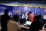 معاون امور سینمایی درحال بازدید از غرفه پایگاه خبری هنرنیوز