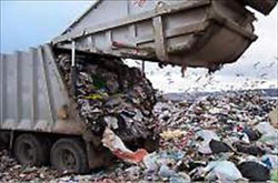 ماموران دفع زباله چین به ستوه آمدند