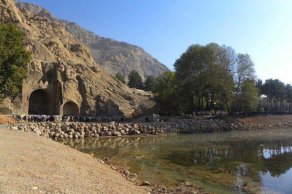 تاق بستان زیر و رو می شود