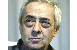 انتشار دو جلد از «دفتر‌های واپسین» احمدرضا احمدی