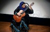 لیلی افشار برای ایرانیان می‌نوازد