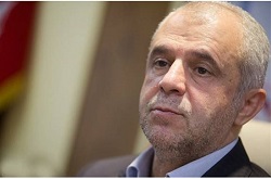دانش آموز از نمازگزاران عید فطر استقبال می کنند