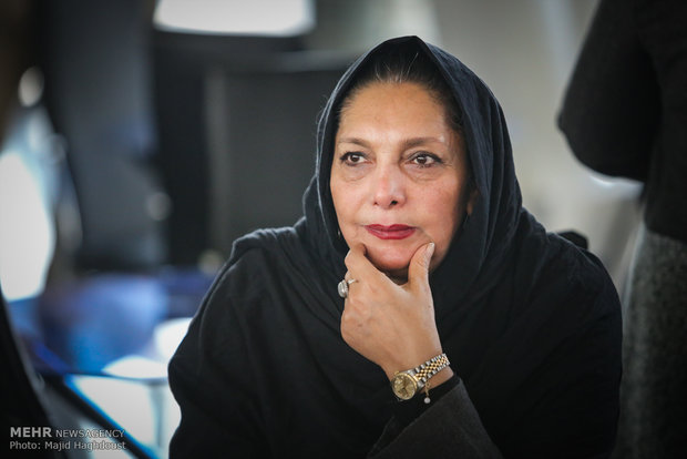 منیژه حکمت برای «منفی کرونا» مجوز گرفت/ صدور سه پروانه ساخت دیگر