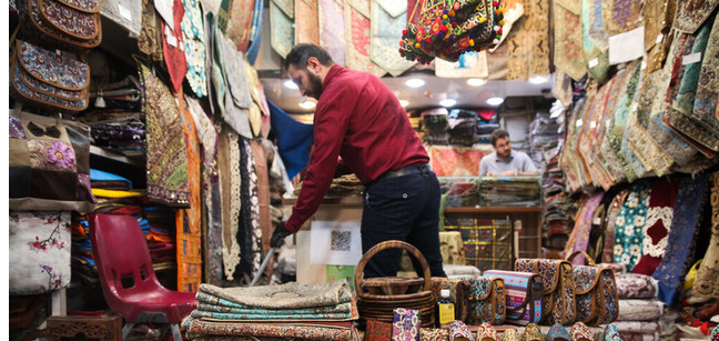 هنرمندانی که دست‌فروشی می‌کنند!