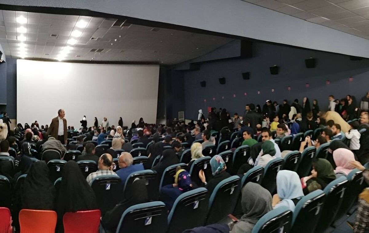 ۴۰۰ هزار مخاطب و ۵۶ میلیارد تومان فروش سینما در هفتهای که گذشت ۴۰۰ هزار مخاطب و ۵۶ میلیارد تومان فروش سینما در هفتهای که گذشت